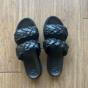 A New Day Black Braided Strap Sandals in Size 10
